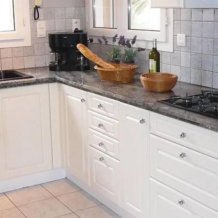 3 Bedroom Cozy In Holiday home *