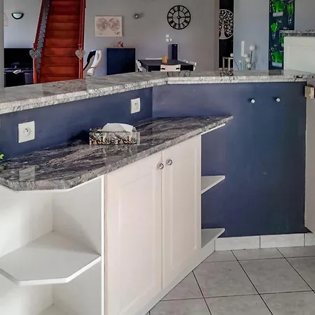 Belle Maison De 3 à Hébergement de vacances Quarante