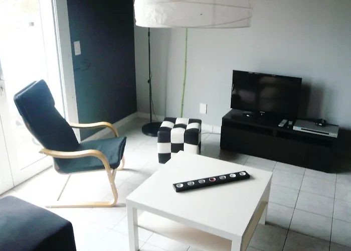 3 Bedroom Cozy In 別荘 *